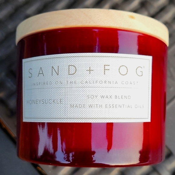 NEW Sand & Fog 'Be Your Own Kind of Beautiful' Honeysuckle Soy Candle - Picture 7 of 16